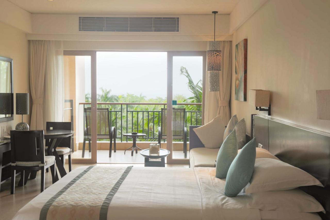 Howard Johnson Resort Sanya Bay Экстерьер фото